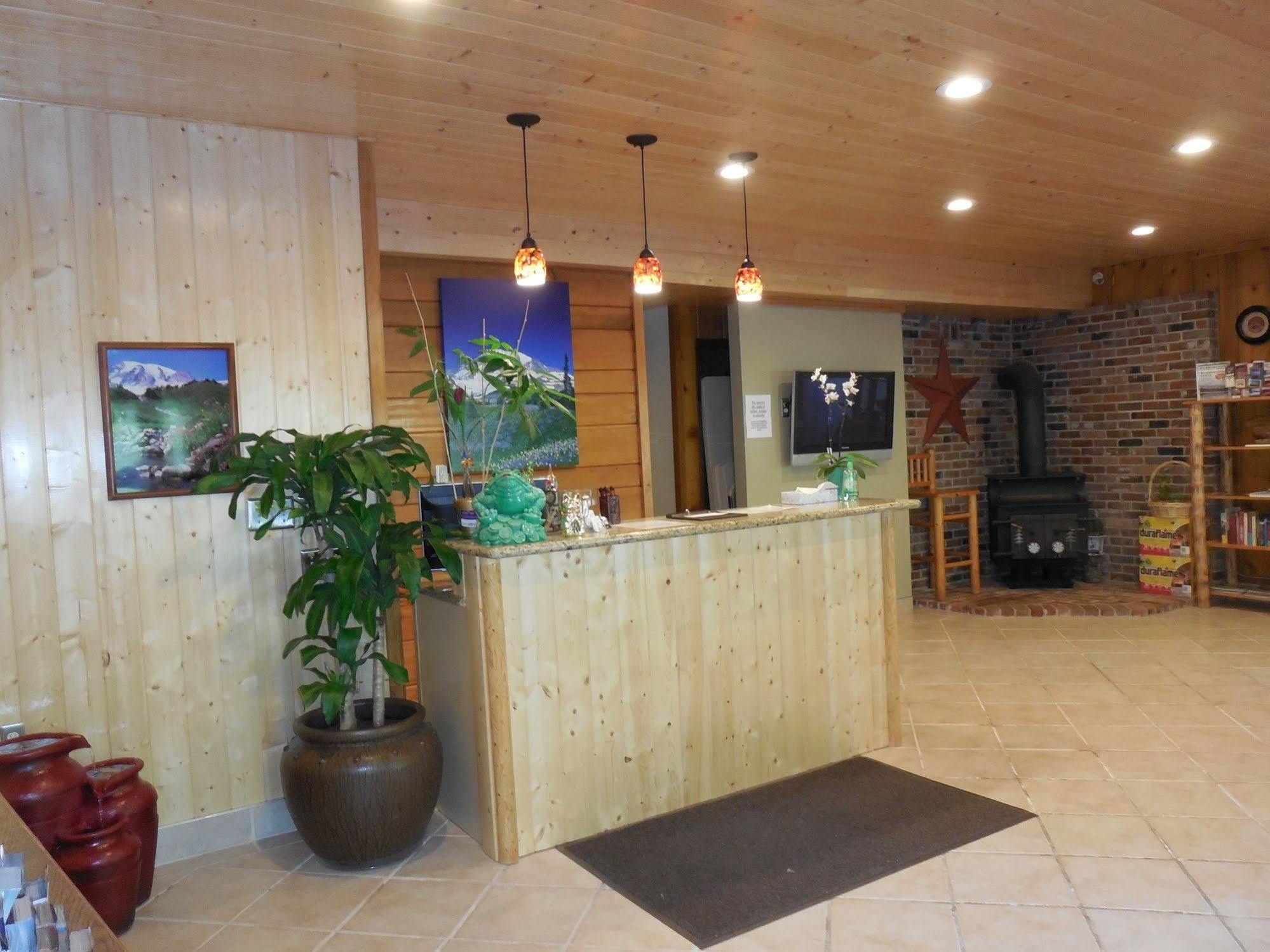 Mountain View Lodge - No Pets Allowed 팩우드 외부 사진