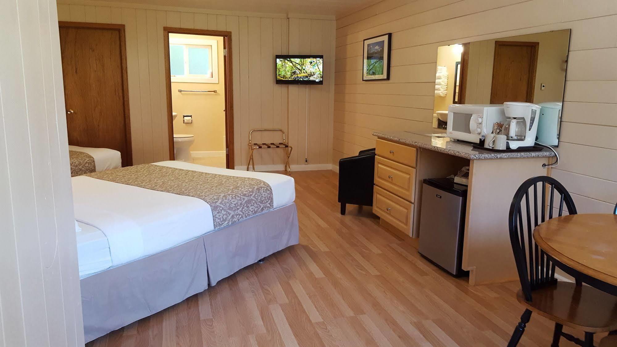 Mountain View Lodge - No Pets Allowed 팩우드 외부 사진