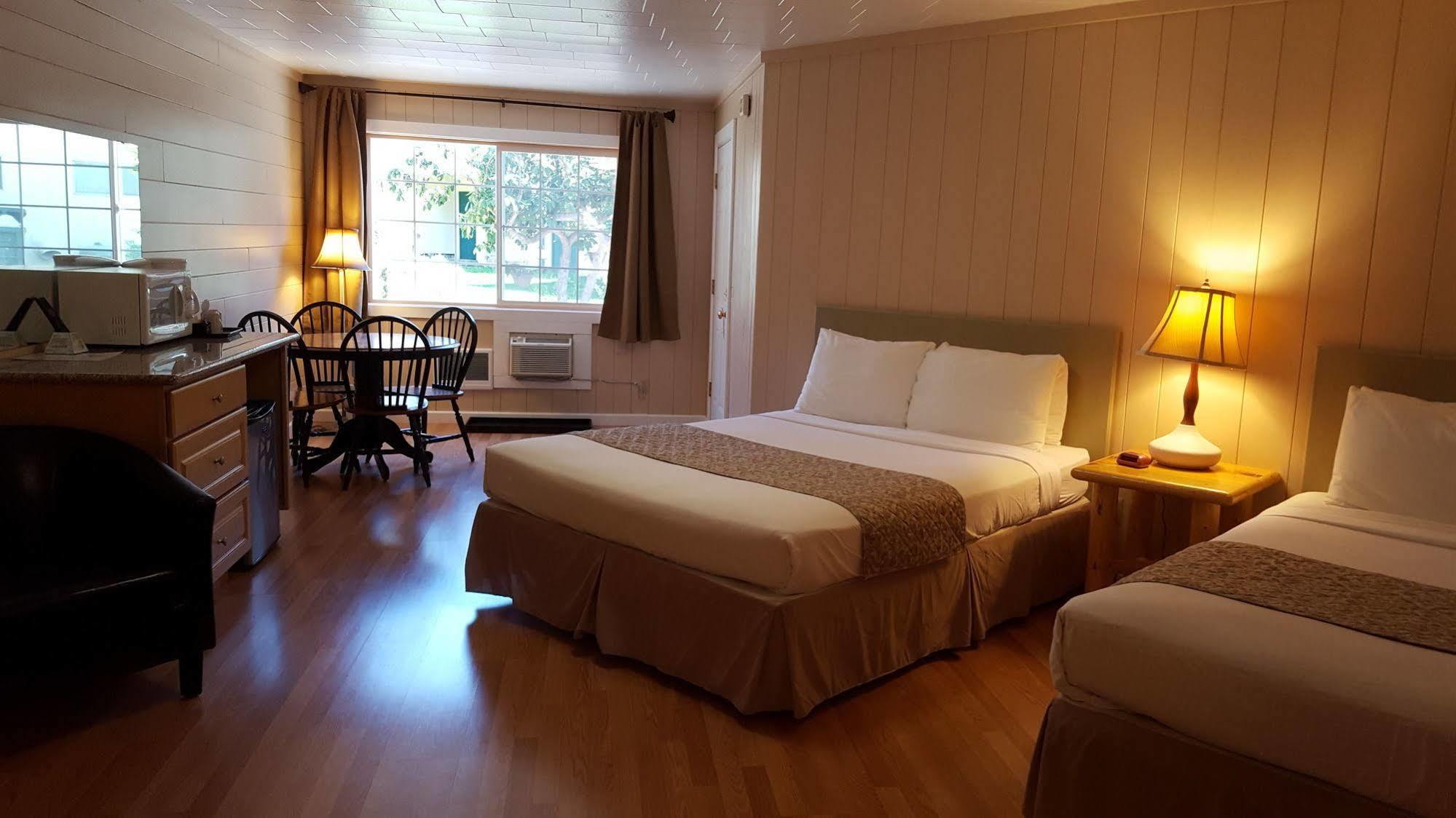 Mountain View Lodge - No Pets Allowed 팩우드 외부 사진